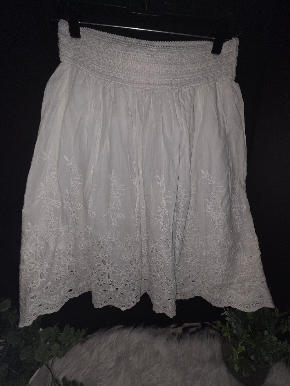 Metro Wear White Eyelet lace Midi Skirt with Smocked Waistband. Size S